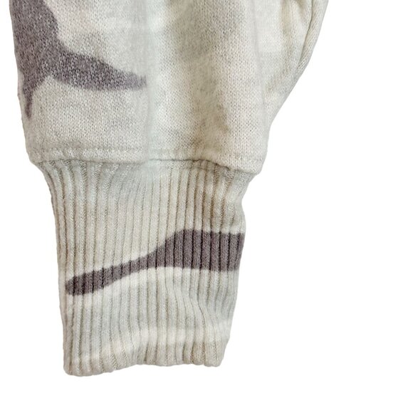 Rails Ramona Stone Camo Grey White Pullover Soft Sweatshirt Size Medium Womens - Picture 4 of 13